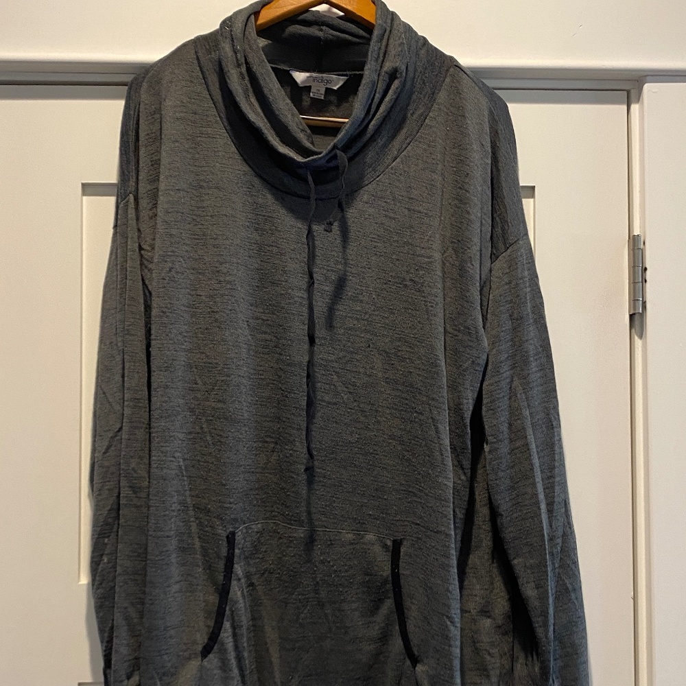 Maternity thin lightweight pullover